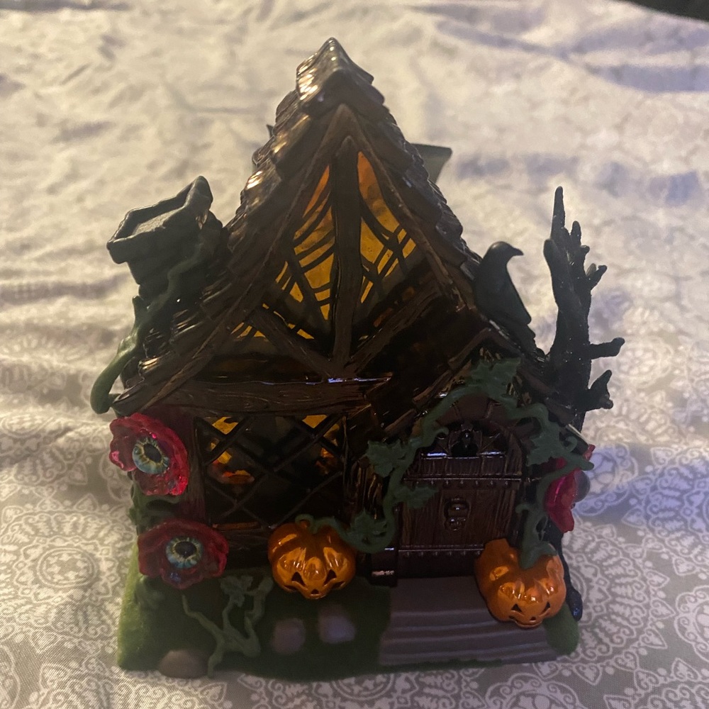 NEW BBW Projector Witches Cottage Wallflower Plug 2022 Halloween Limited Edition - Picture 6 of 10